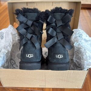 NIB Ugg Kids Bailey Bow II Boot Black Size 12